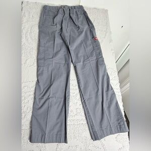Dickies Woman Scrubs Gray Cargo Pants